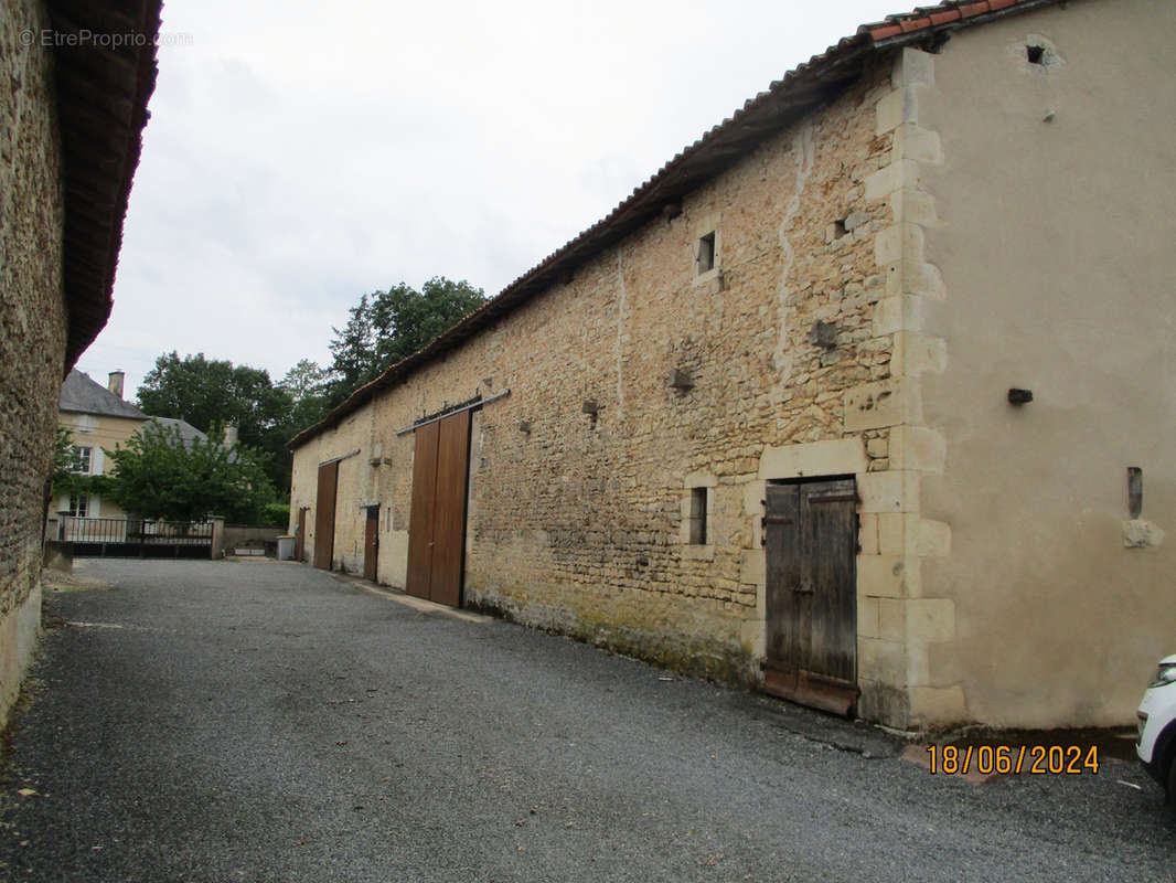 Maison à CEAUX-EN-COUHE