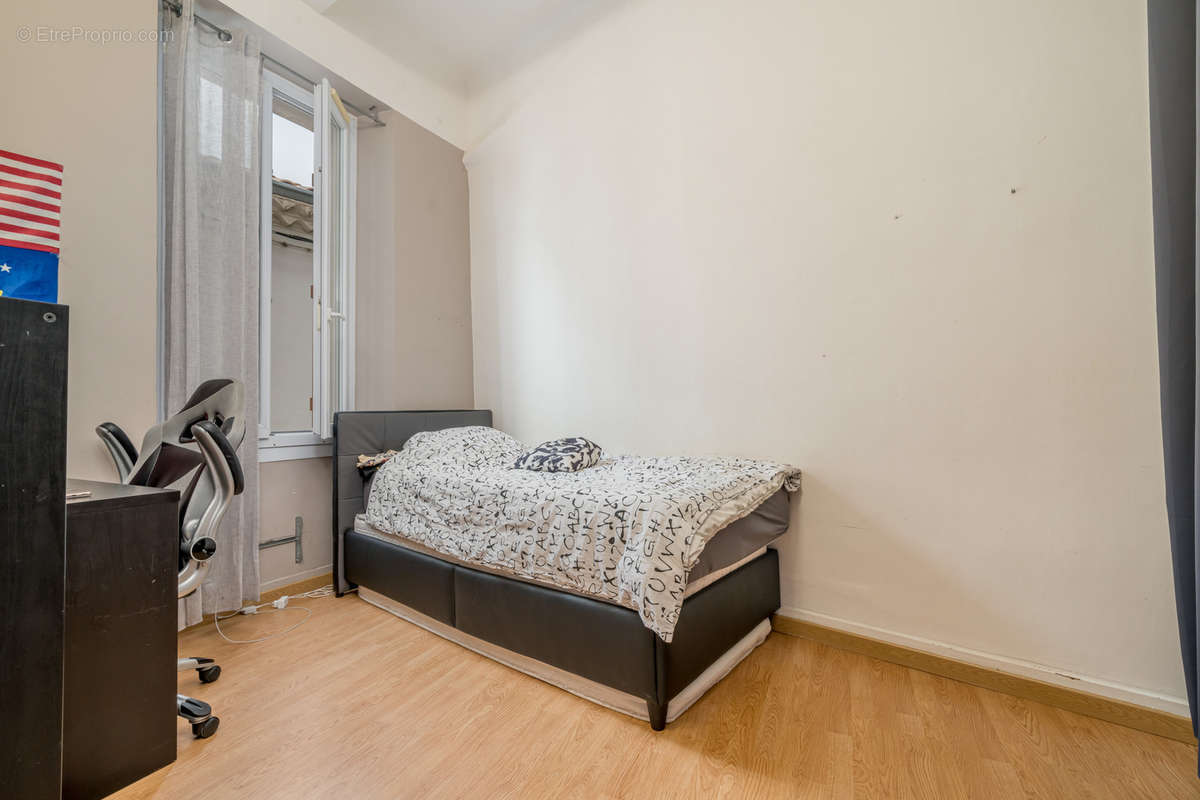 Appartement à MARSEILLE-11E