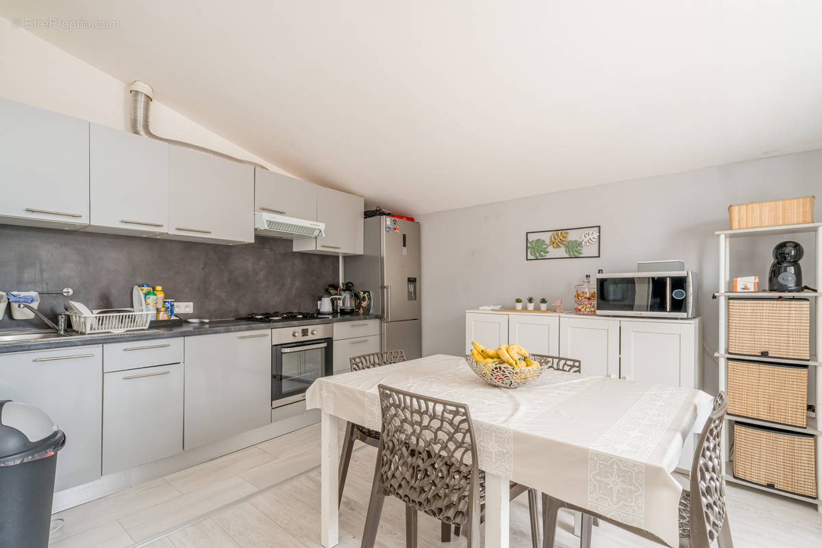 Appartement à MARSEILLE-11E