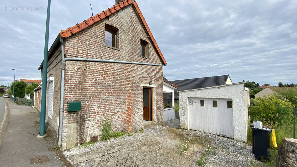 Maison à VAUX-ANDIGNY