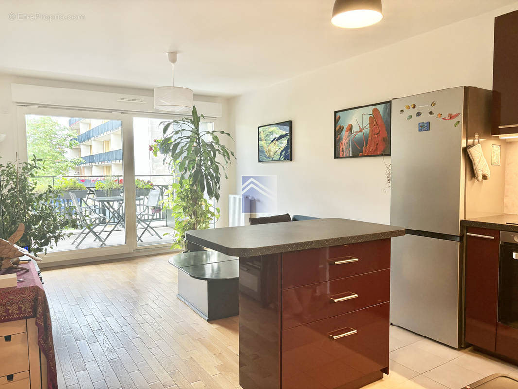 Appartement à COLOMBES