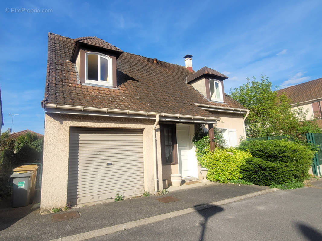 Maison à VILLIERS-LE-BEL