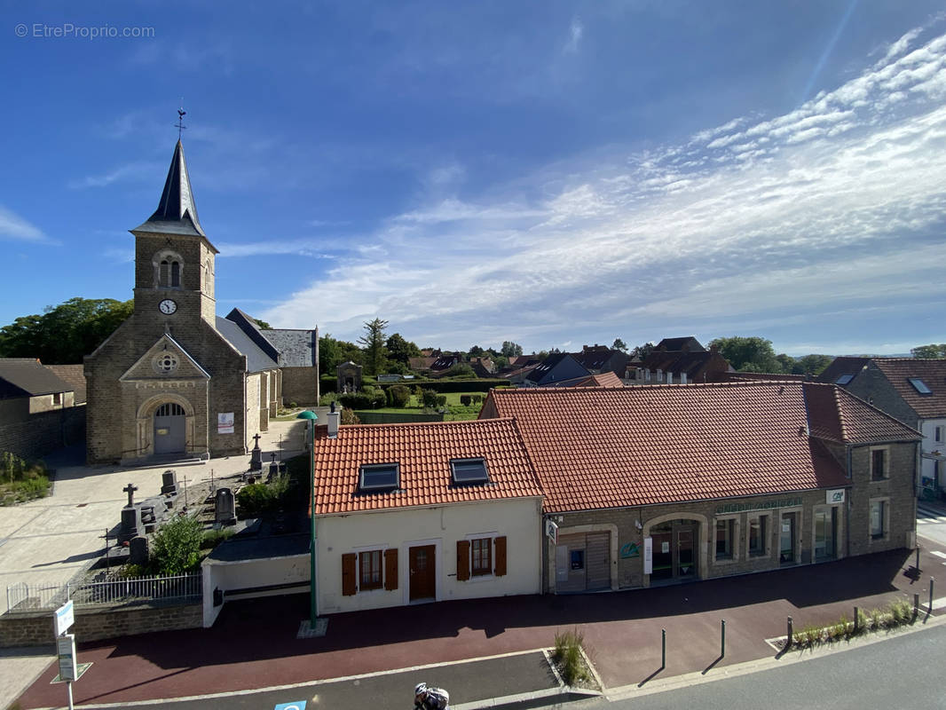 Appartement à LA CAPELLE-LES-BOULOGNE