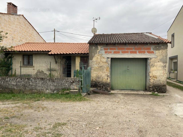 Maison à CUSSAC-FORT-MEDOC