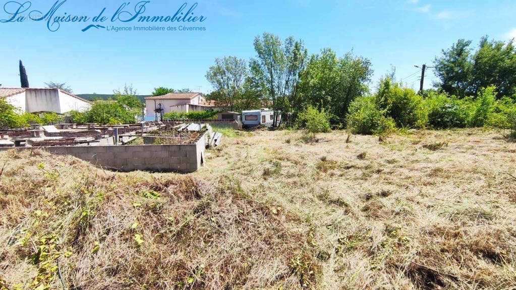 Terrain à BROUZET-LES-QUISSAC