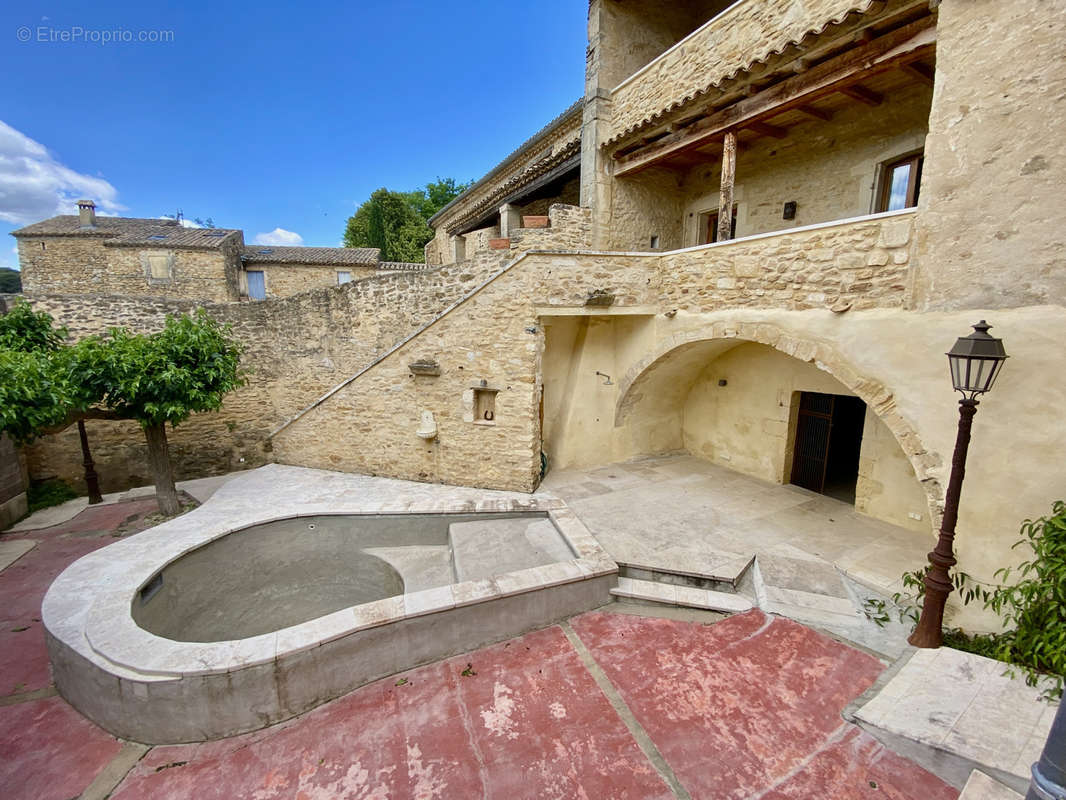 Maison à UZES