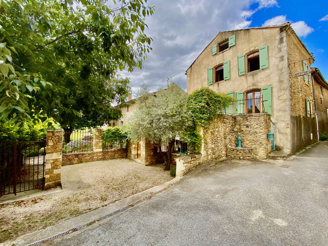 Maison à UZES