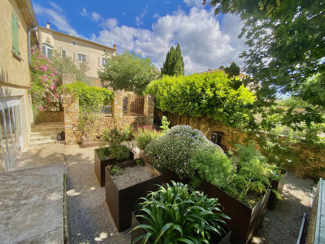 Maison à UZES