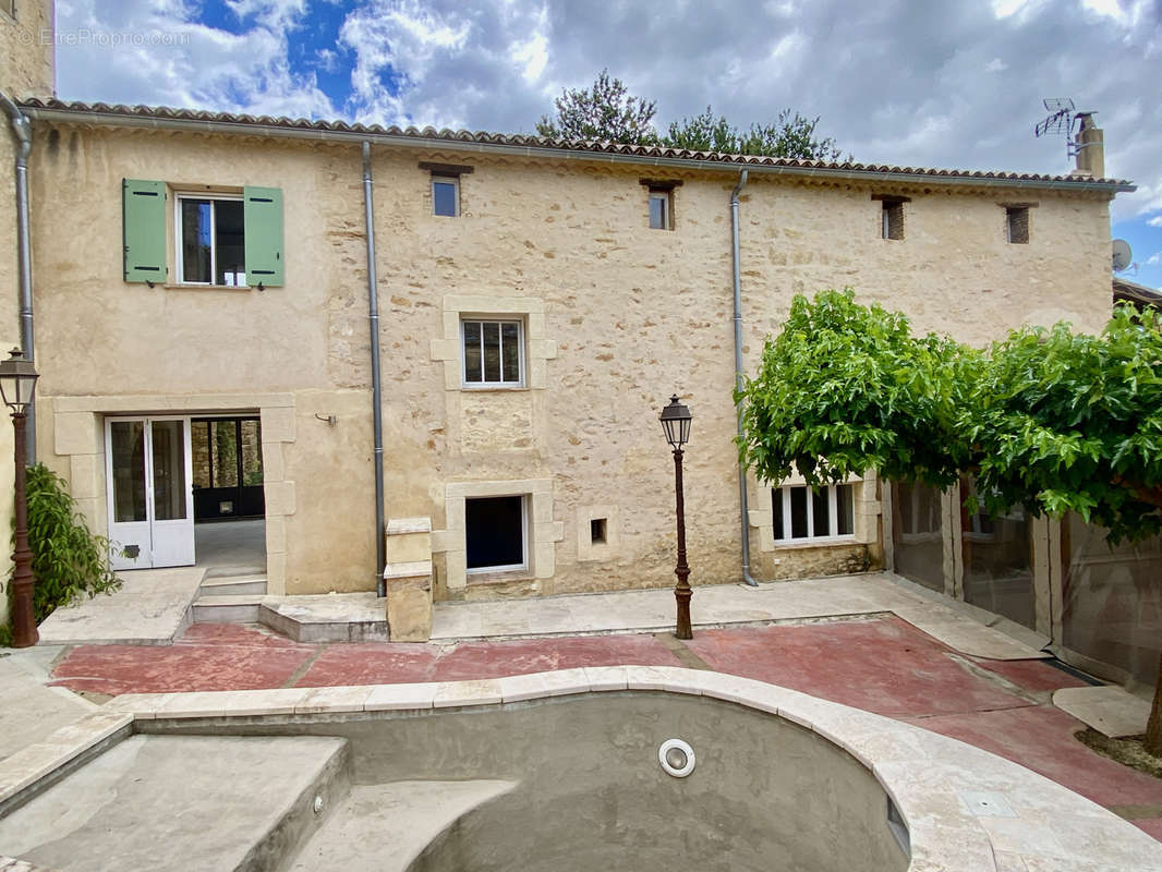 Maison à UZES