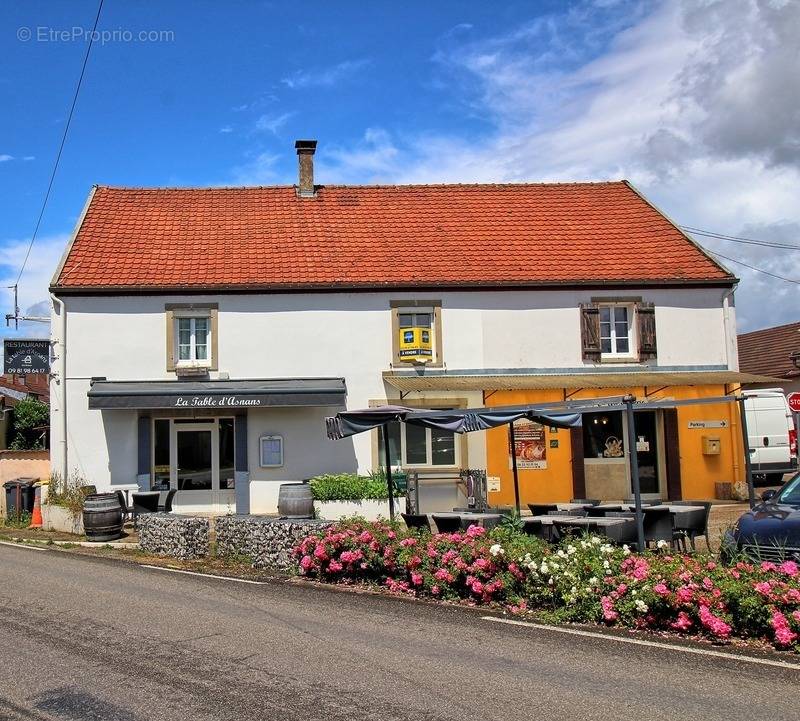 Appartement à ASNANS-BEAUVOISIN