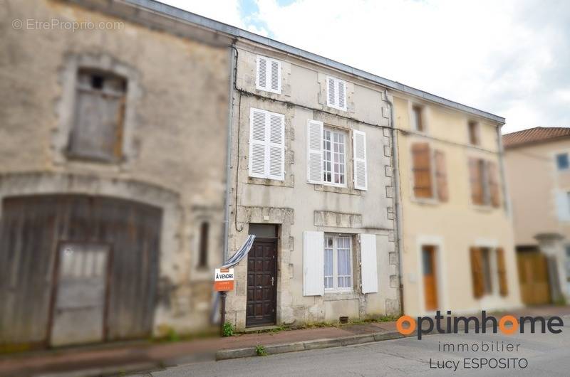 Maison à SAINT-CLAUD