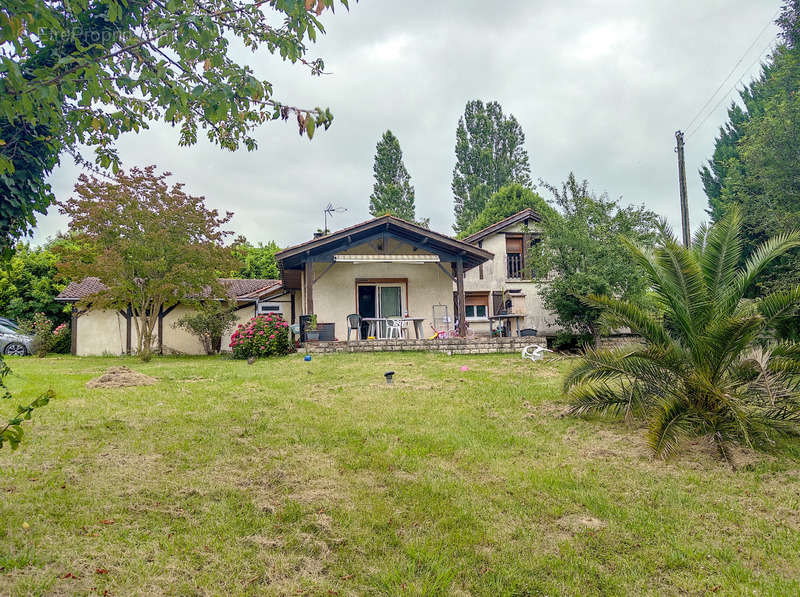 Maison à CAZAUBON