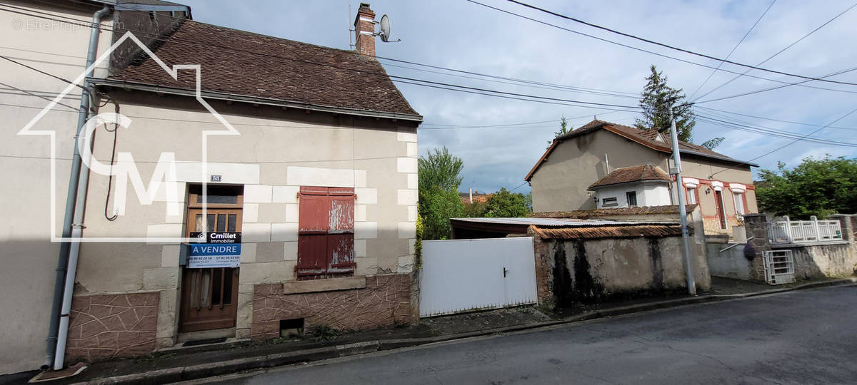 Maison à BUZANCAIS