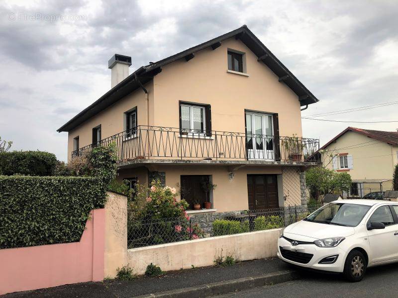 Maison à LOURDES