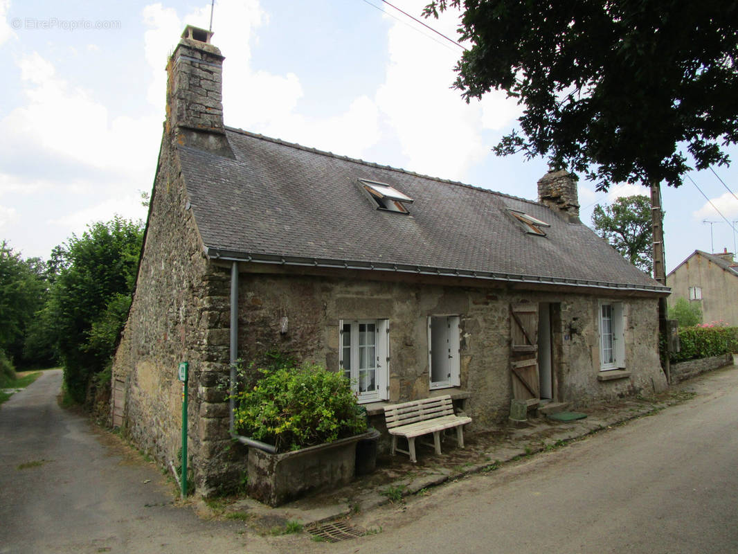 Maison à CLEGUEREC