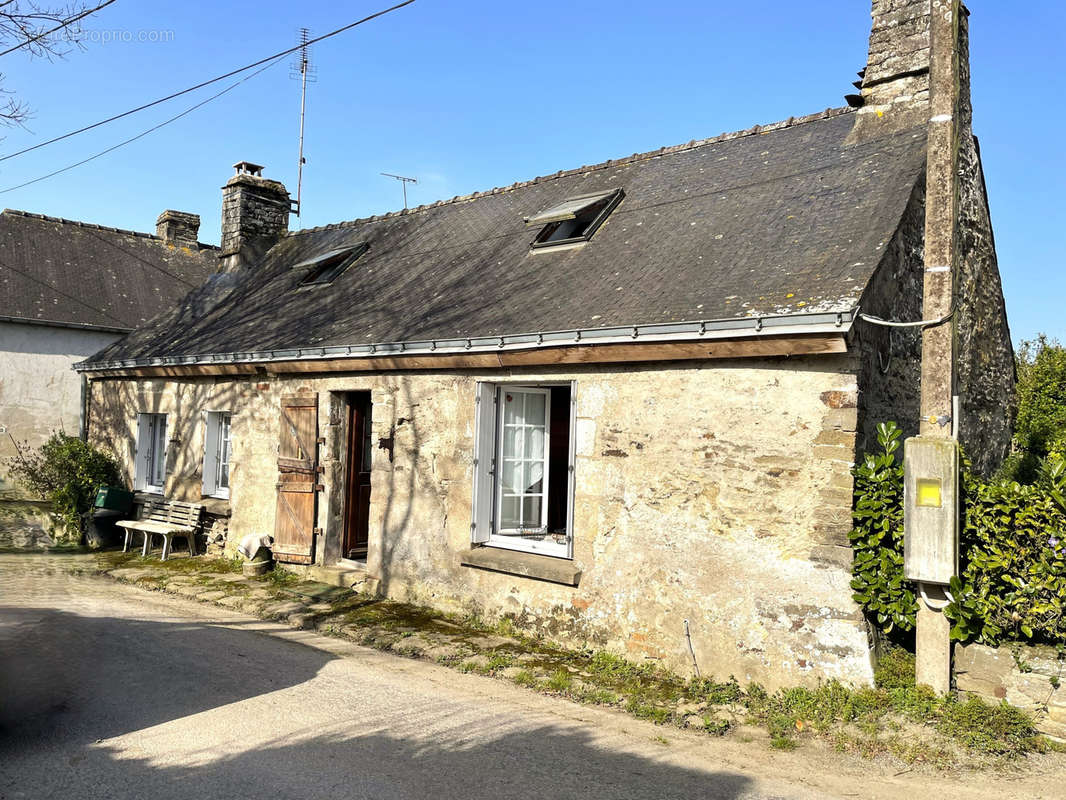 Maison à CLEGUEREC