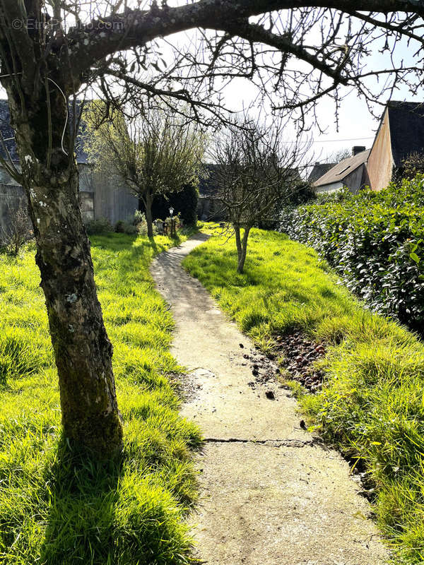 Maison à CLEGUEREC