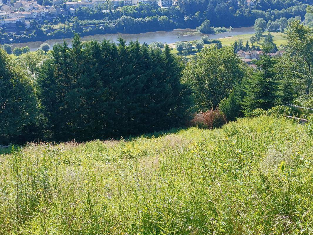 Terrain à AUREC-SUR-LOIRE