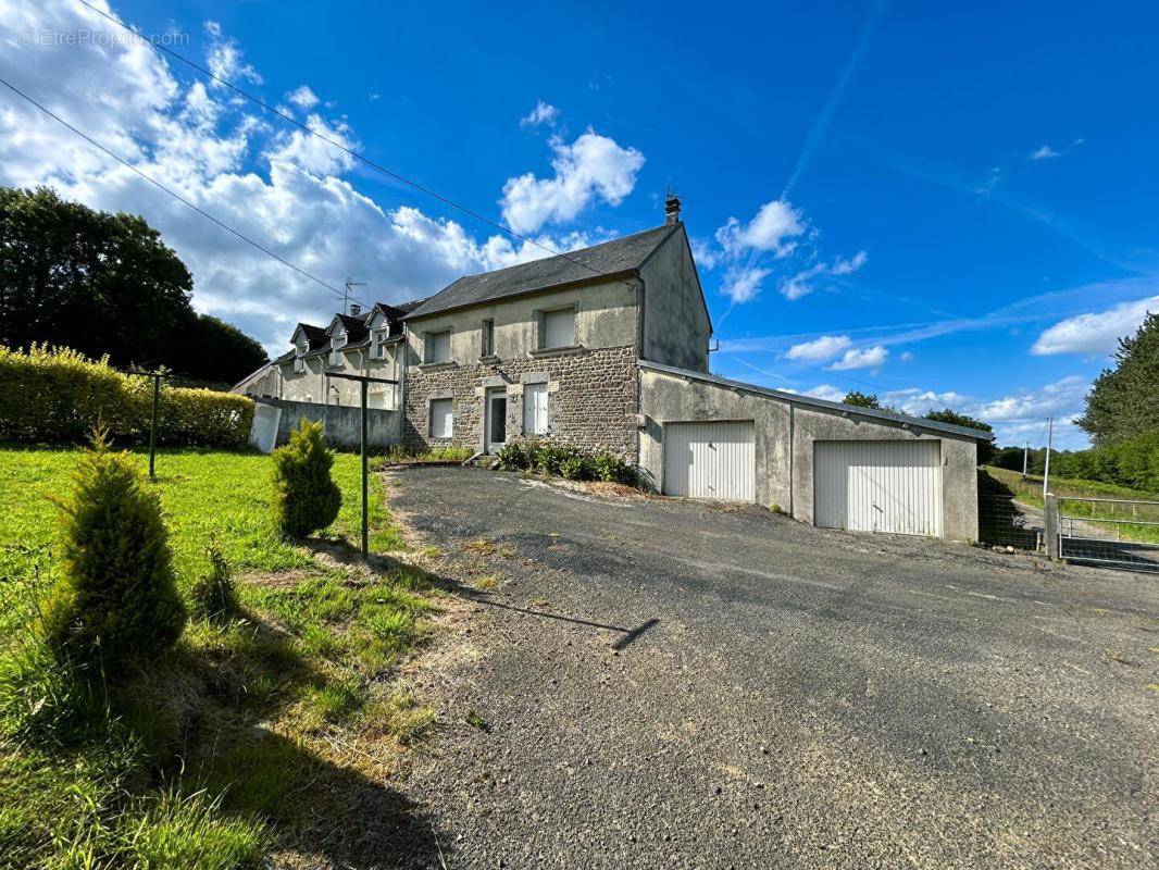 Maison à VILLEDIEU-LES-POELES