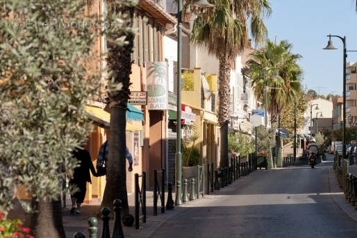 Appartement à SIX-FOURS-LES-PLAGES