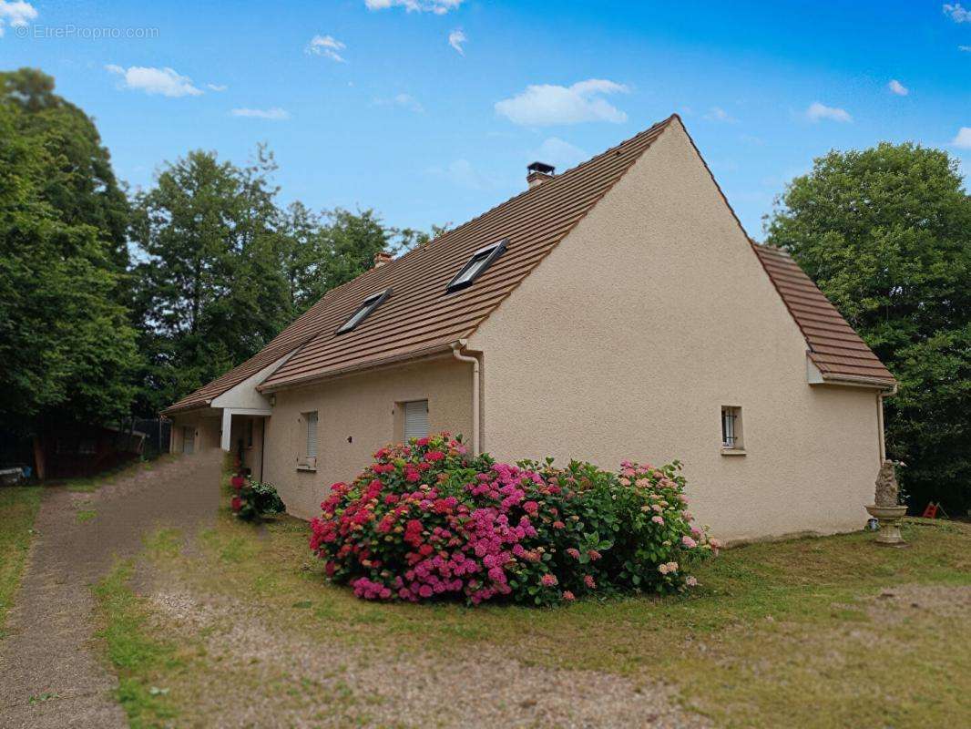 Maison à VAUX-SUR-SEINE