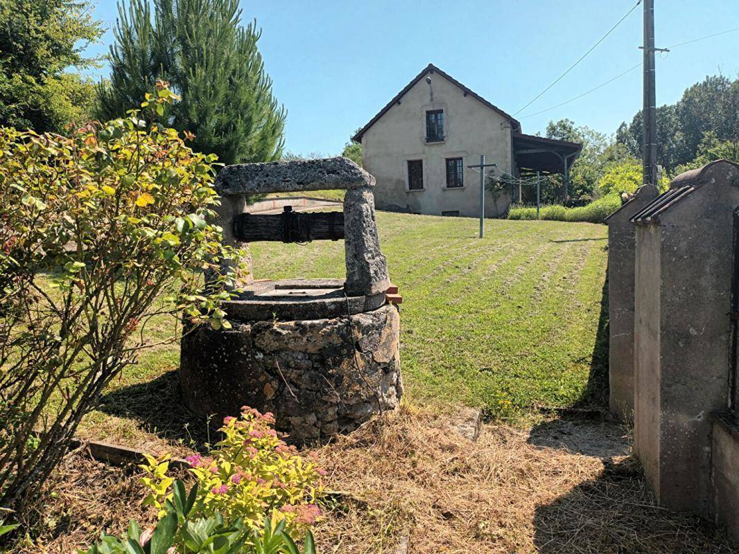 Maison à MONTAIGU-LE-BLIN