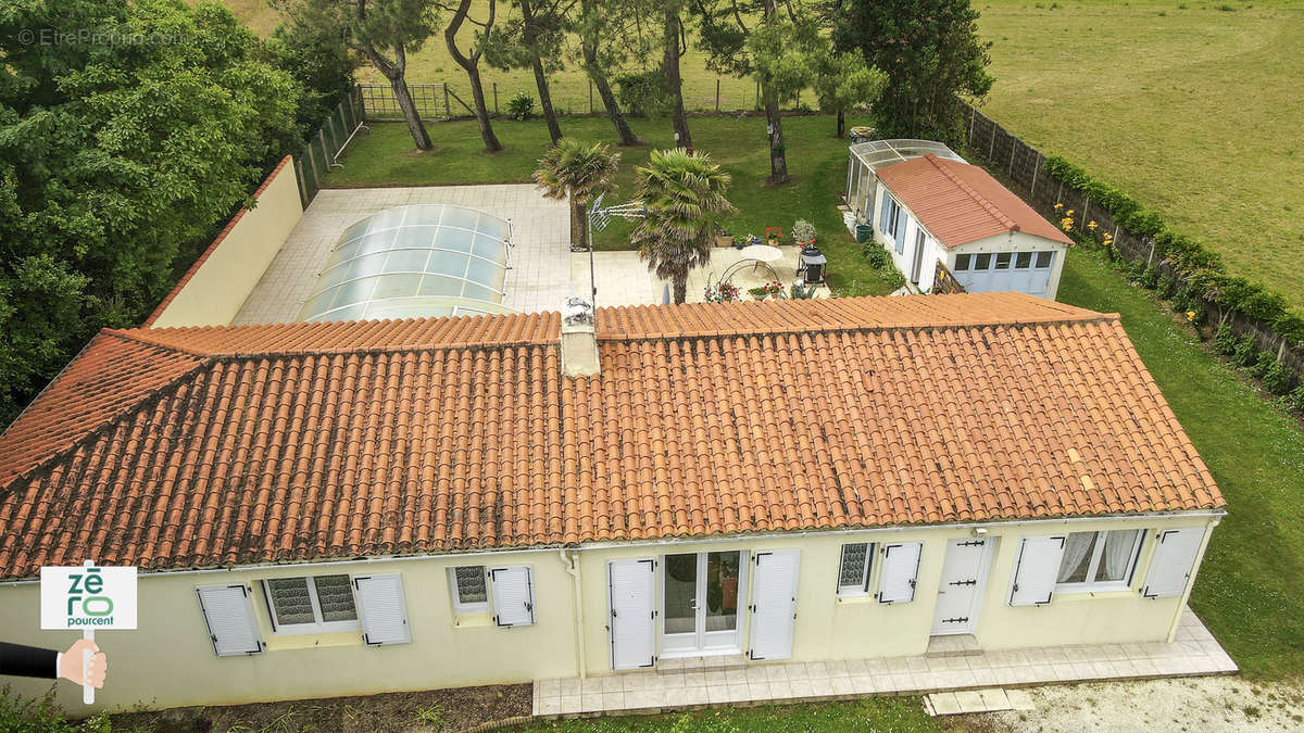 Maison à LONGEVILLE-SUR-MER