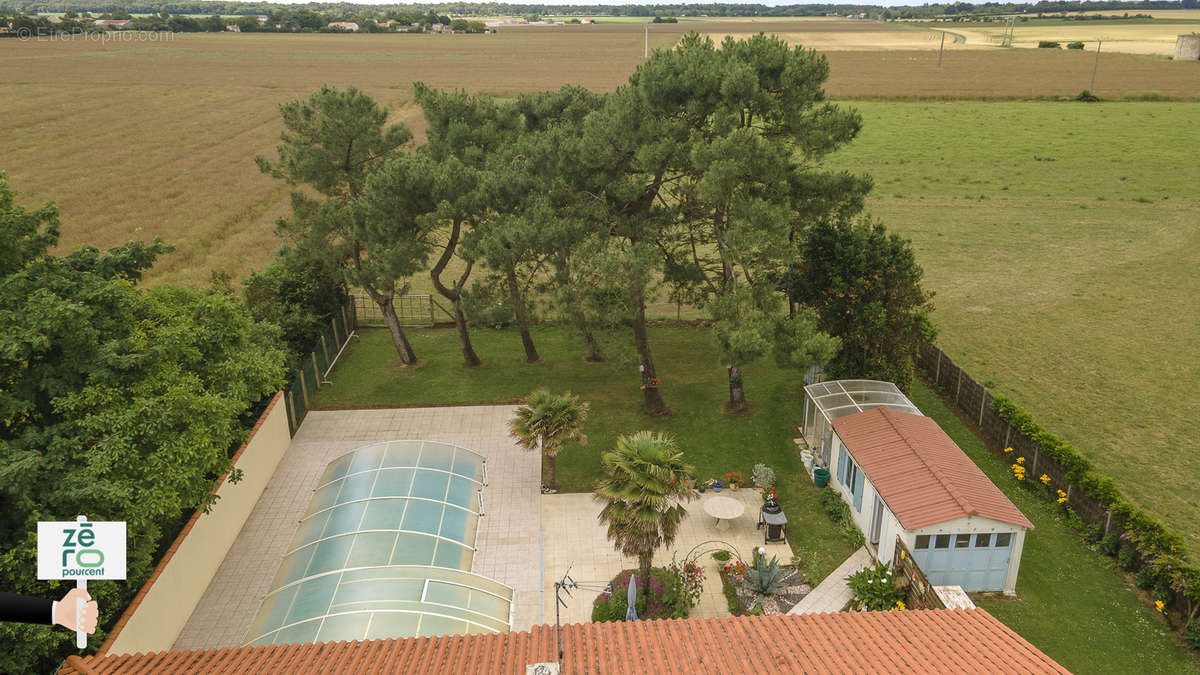 Maison à LONGEVILLE-SUR-MER