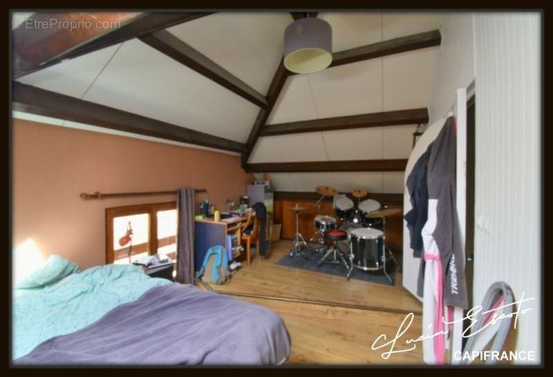 Appartement à CHATEAUROUX-LES-ALPES