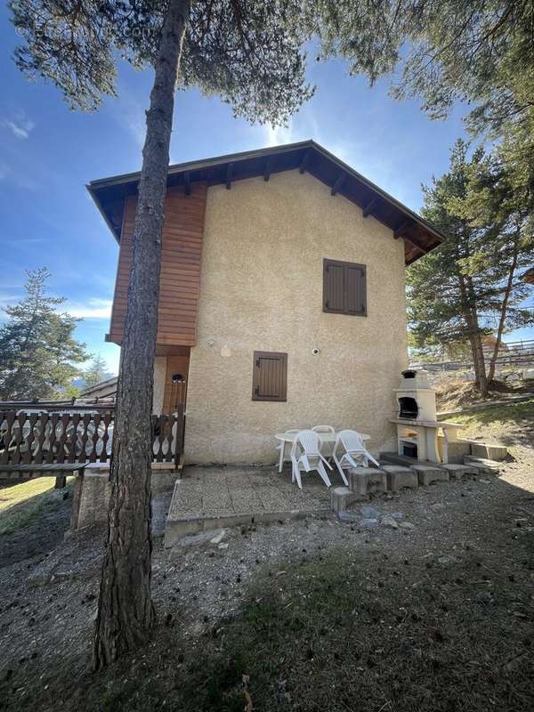 Maison à MONTCLAR