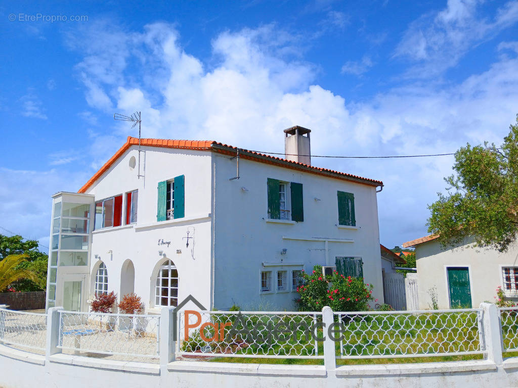 Maison à SAINT-PALAIS-SUR-MER