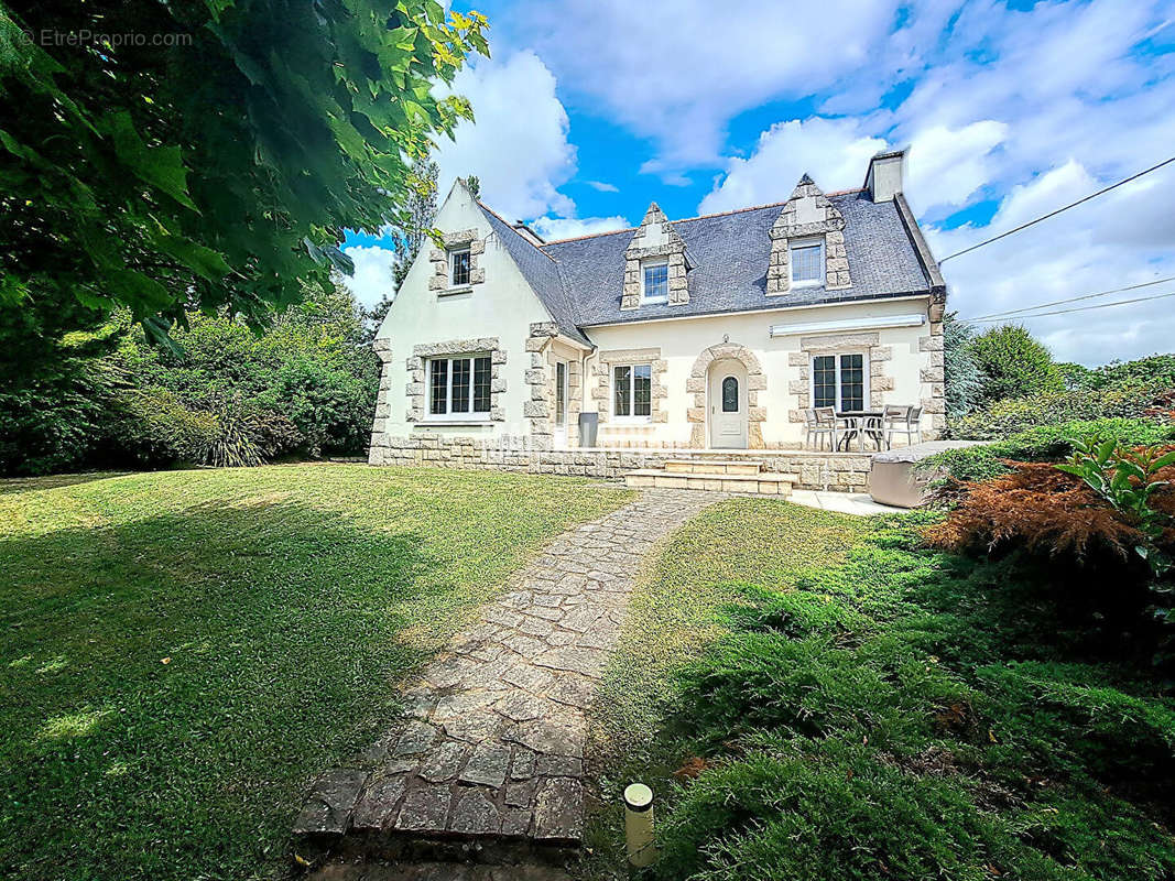 Maison à GUINGAMP