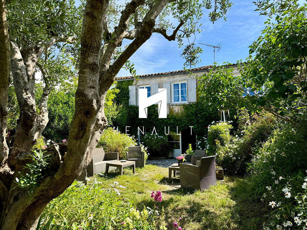 Maison à LA COUARDE-SUR-MER