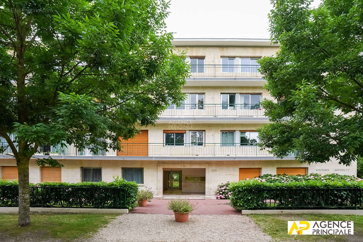 Appartement à MAISONS-LAFFITTE