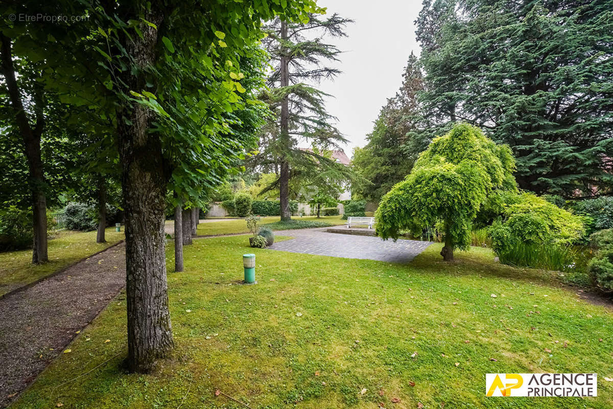 Appartement à MAISONS-LAFFITTE