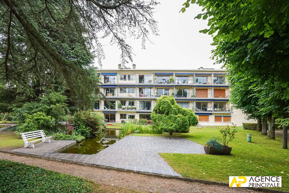 Appartement à MAISONS-LAFFITTE