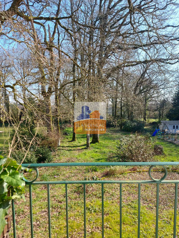 Maison à SAINT-LEGER-LES-VIGNES