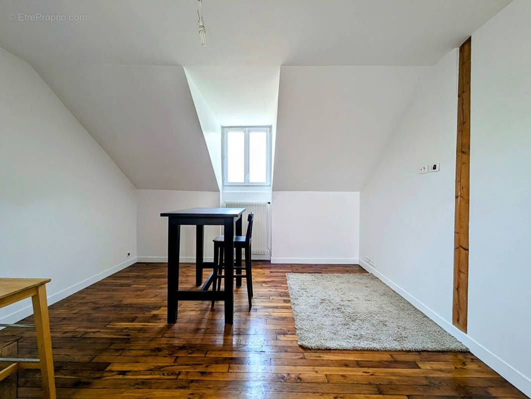 Appartement à VAIRES-SUR-MARNE