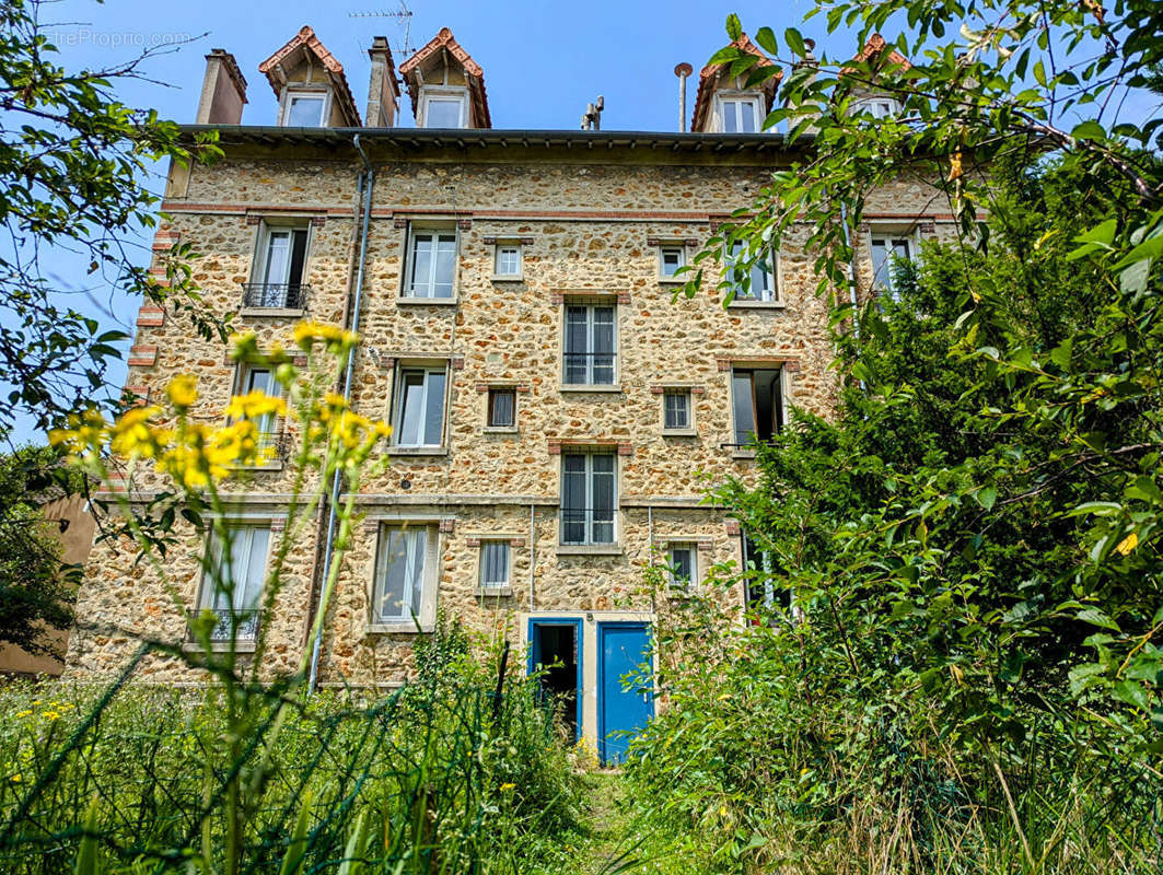 Appartement à VAIRES-SUR-MARNE