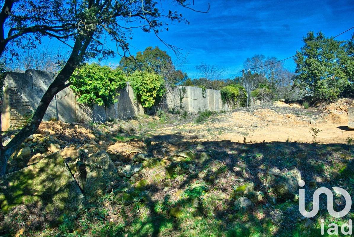 Photo 1 - Terrain à VERS-PONT-DU-GARD