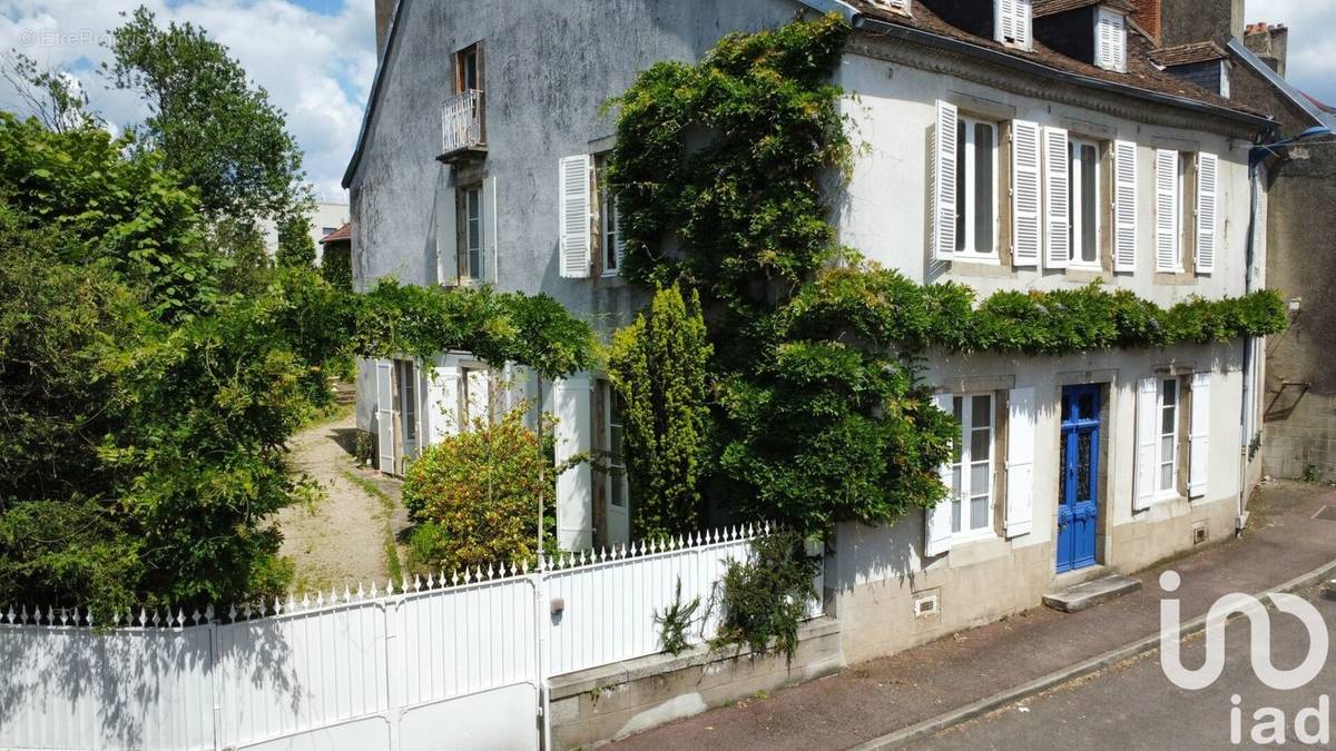 Photo 1 - Maison à SAINT-YRIEIX-LA-PERCHE