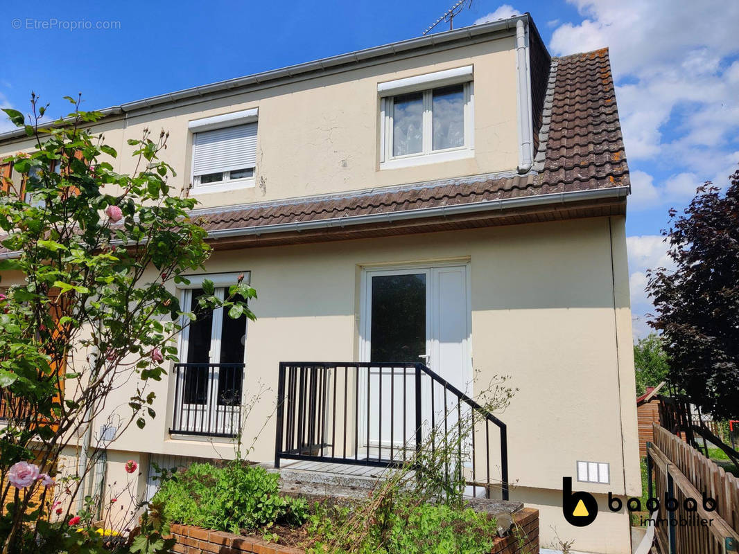 Maison à MALESHERBES