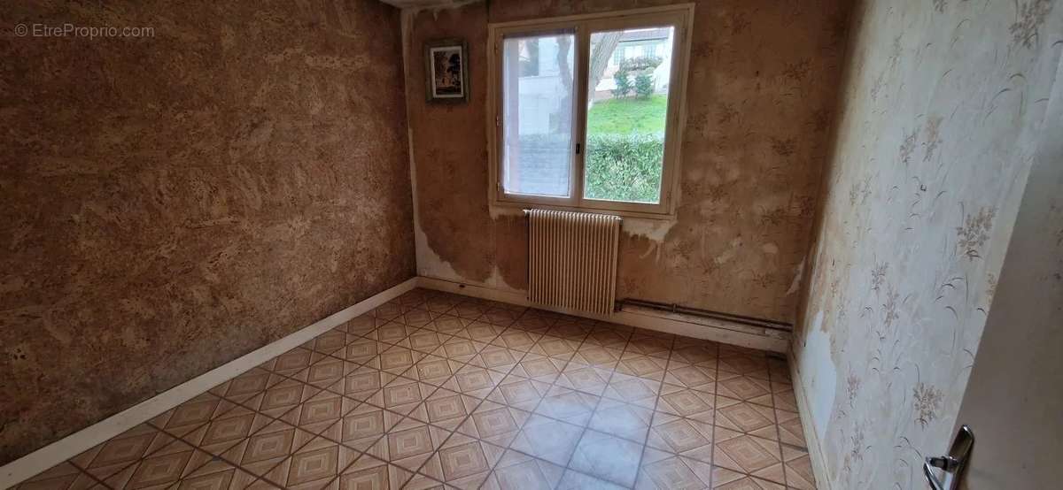 Appartement à BREUILLET