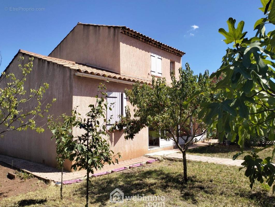 Maison à LE CANNET-DES-MAURES