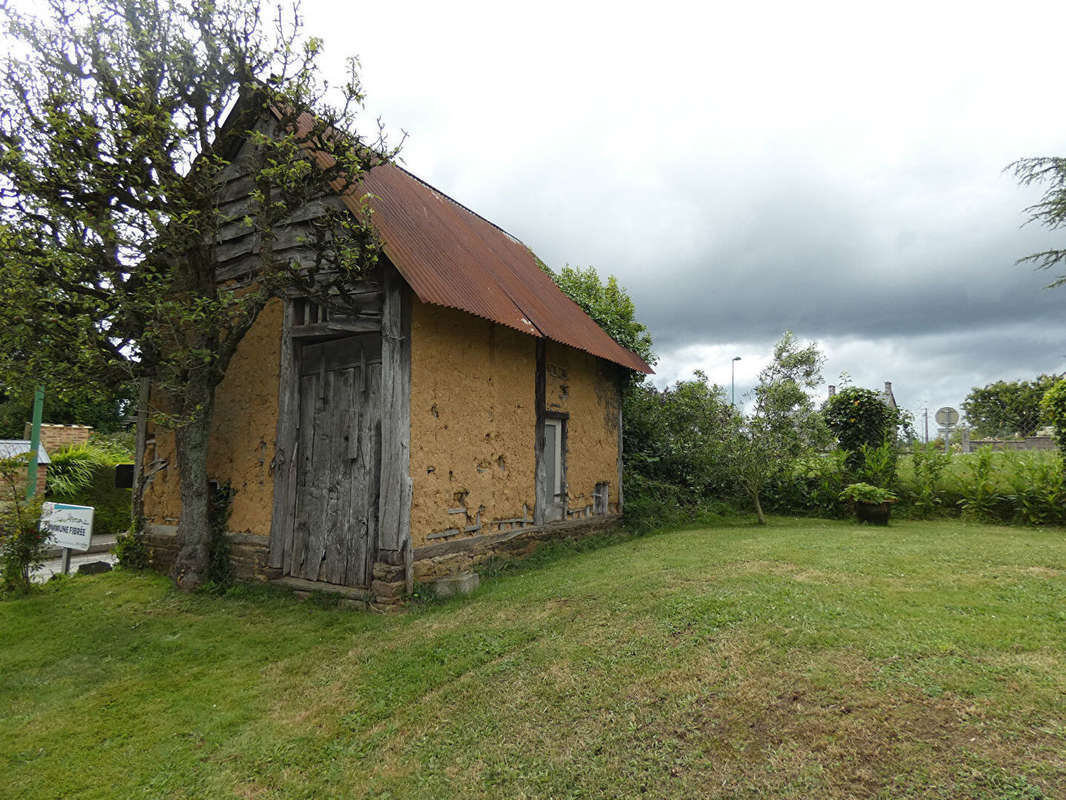 Maison à LE MESNILLARD