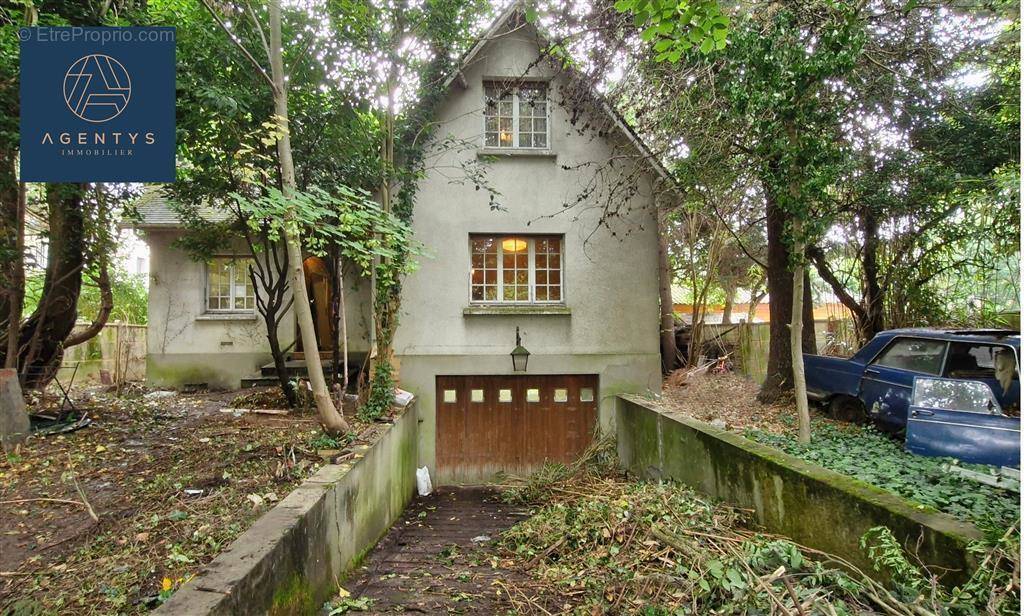 Maison à LE PERREUX-SUR-MARNE