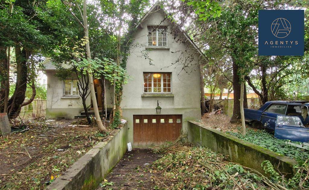 Maison à LE PERREUX-SUR-MARNE