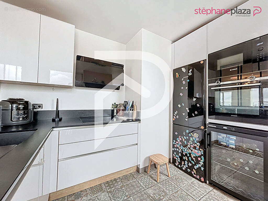 Appartement à SURESNES