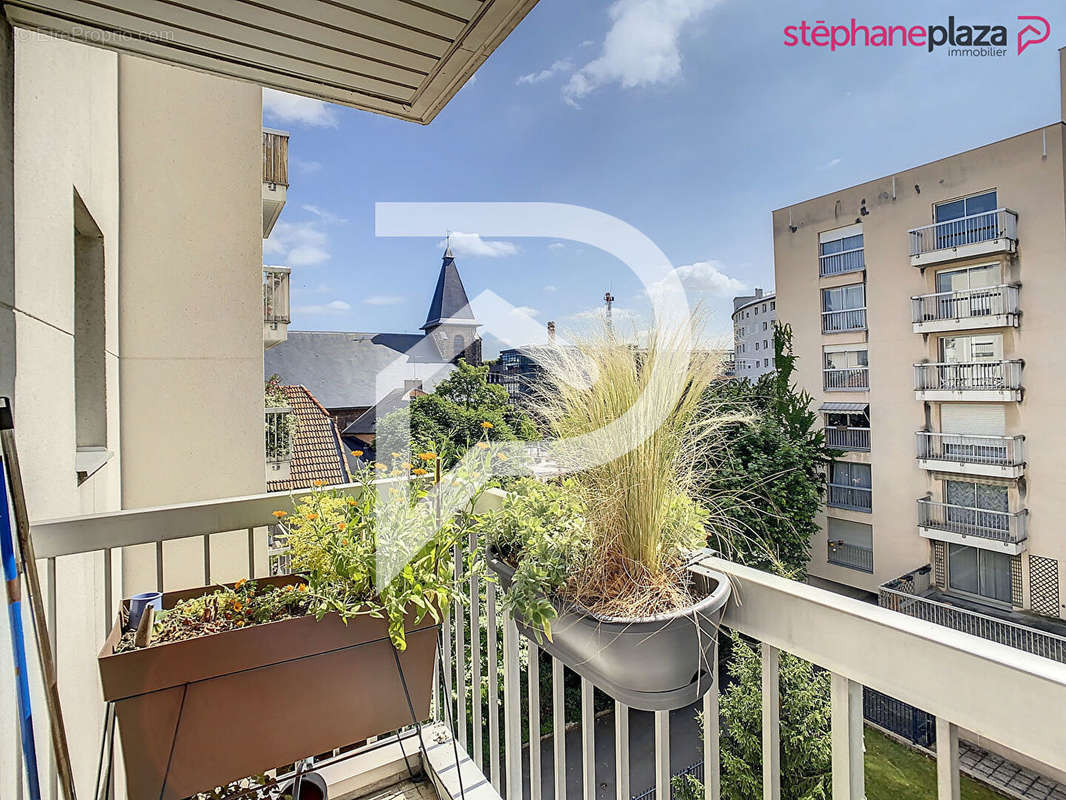 Appartement à SURESNES