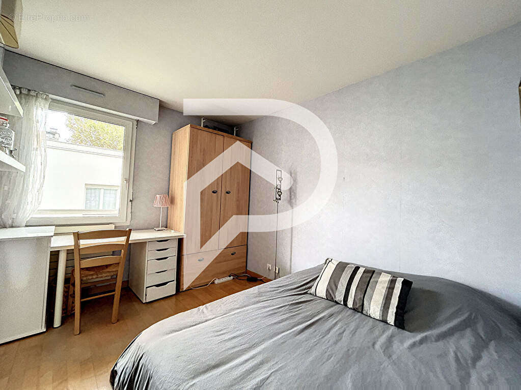 Appartement à SURESNES